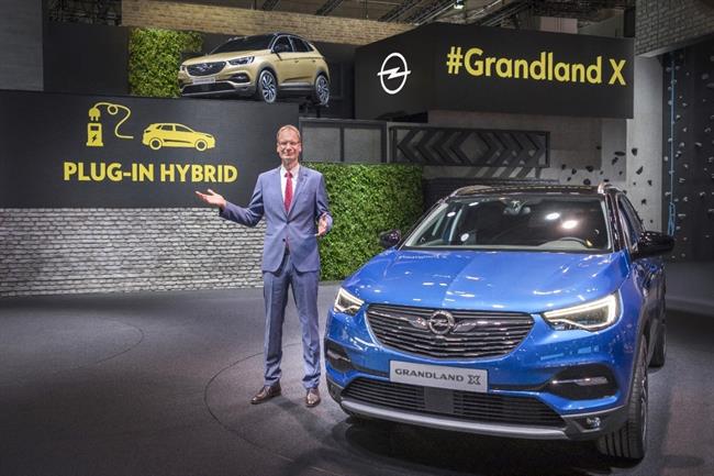 Opel presenta en Frankfurt su primer híbrido enchufable, el Grandland X
