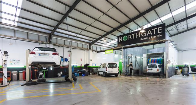 Northgate aconseja examinar el estado de los frenos y de los neumáticos de cara al puente del Pilar