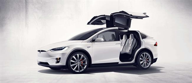 Tesla llama a revisión 11.000 unidades del Model X por un problema de sujeción de los asientos traseros