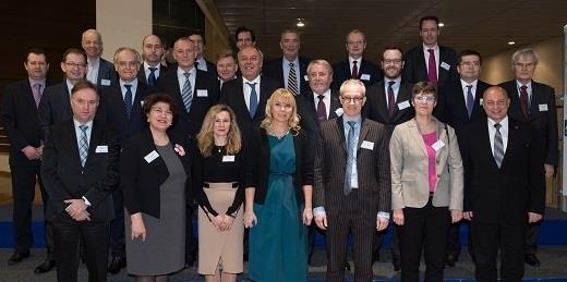 Bruselas pone en marcha el grupo de trabajo GEAR 2030 para impulsar al sector de la automoción