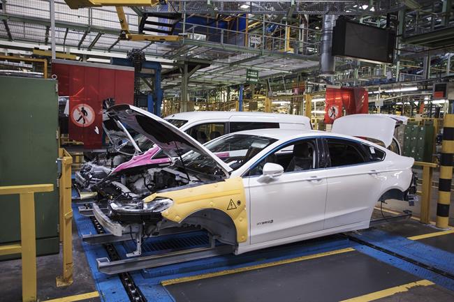 La producción española de vehículos cae un 4% hasta septiembre por la débil demanda en mercados clave