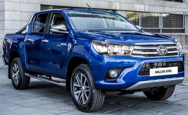 Toyota lanza en España la renovada gama del 'pick up' Hilux, que ya podrá circular a 120 km/h