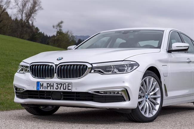 BMW se deja un 2,8% en Bolsa, a pesar de mejorar un 14% su beneficio hasta septiembre