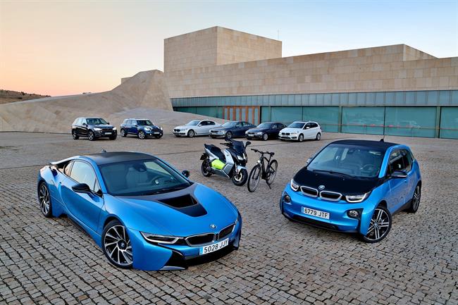 BMW vendió más de 1.200 coches electrificados en España hasta octubre, con una cuota del 21,2%