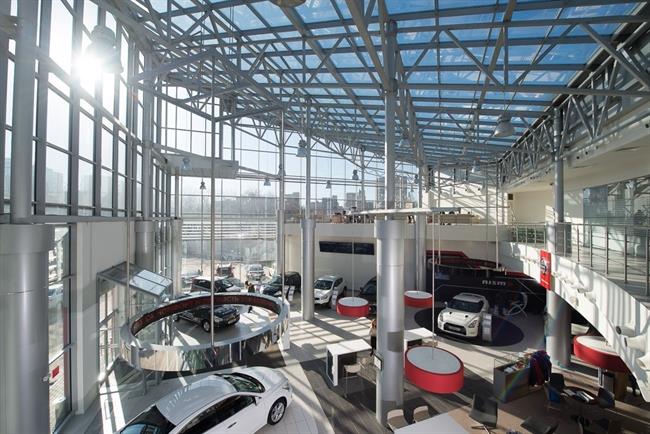 El mercado automovilístico español cerrará noviembre con una subida de casi el 12%