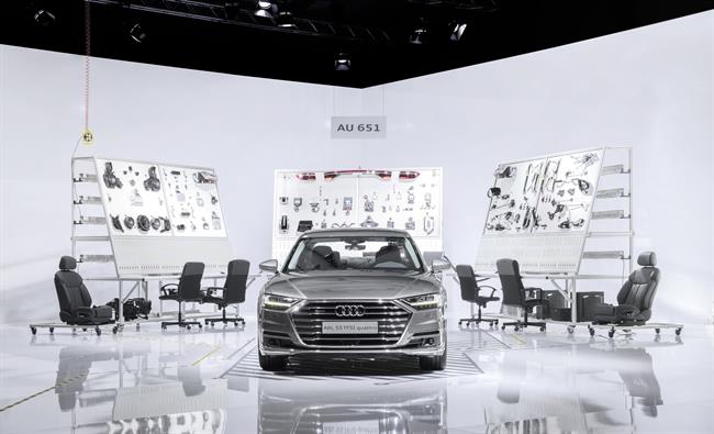 Audi muestra por primera vez las etapas de desarrollo técnico del A8 en la feria Design Miami