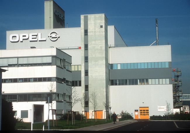 Opel llega a un acuerdo con los sindicatos en Alemania que amplía su plan de jubilaciones anticipadas