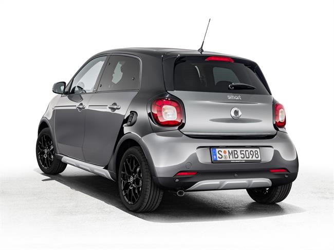 Smart inicia la comercialización en España del nuevo Forfour Crosstown Edition