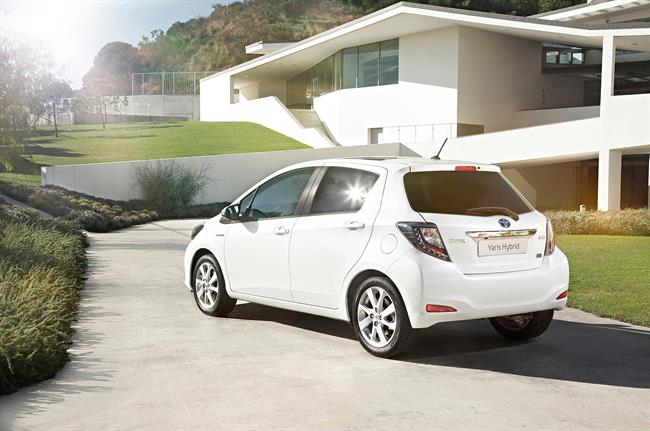 Las ventas de vehículos eléctricos e híbridos suben un 80% en 2017, hasta más de 64.000 unidades