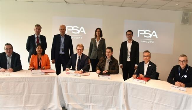 PSA firma un acuerdo con los sindicatos que contempla 1.300 nuevas contrataciones fijas en Francia