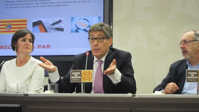 Aliaga (PAR) espera que se pueda "reconducir" el anuncio de que Figueruelas no hará el próximo Corsa