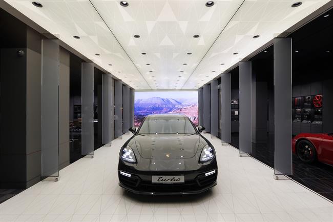 Porsche abre en Beirut (Líbano) el tercer 'Porsche Studio' del mundo