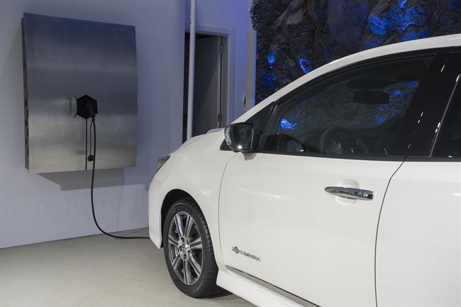 La UE necesita más de diez fábricas de baterías para coches eléctricos, según Bruselas