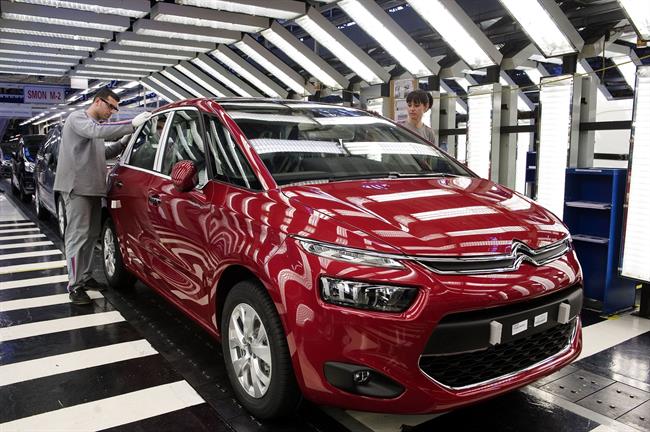 El empleo en la automoción en España crecerá un 5% en 2018, con casi 7.000 contrataciones, según Adecco