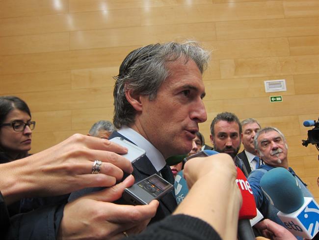 De la Serna asegura que el automóvil es uno de los termómetros "más fiables" de la economía