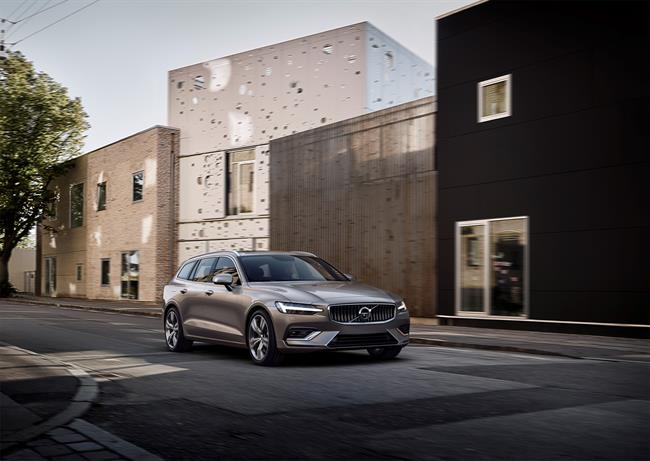 Volvo presenta el nuevo V60 Station Wagon, que cuenta con dos versiones híbridas enchufables