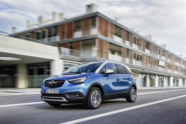 Opel alcanza 100.000 pedidos del 'español' Crossland X un año después de su lanzamiento