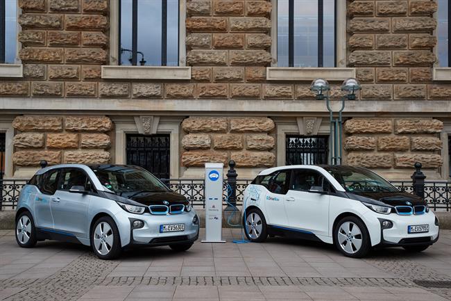 BMW y Daimler se asocian para unificar sus servicios de movilidad urbana