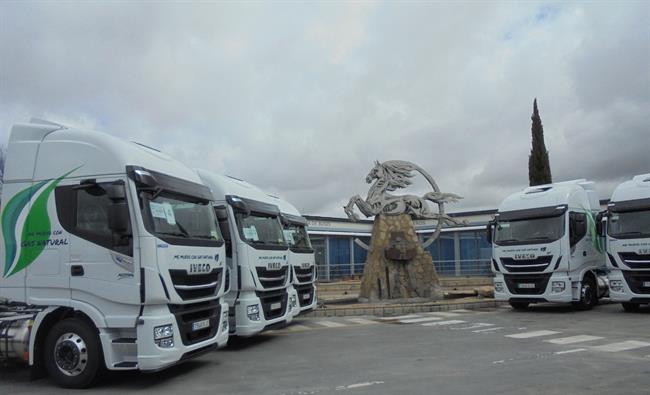 Acotral aumenta su flota de gas natural con diez nuevos camiones Stralis NP 400 de Iveco