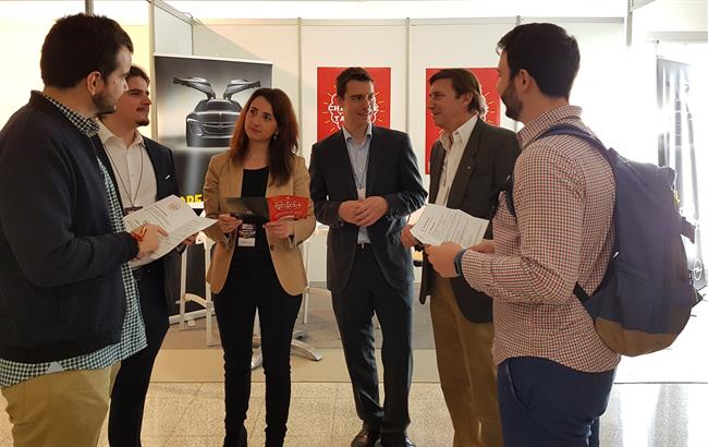 Opel España presenta su iniciativa Challenge de Talent! en la Feria de Empleo de la UZ