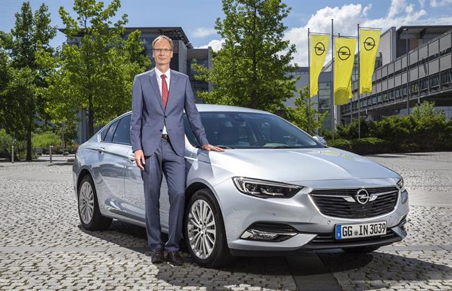 Opel ofrece más trabajo y nuevos modelos a sus plantas alemanas a cambio de mejorar la competitividad
