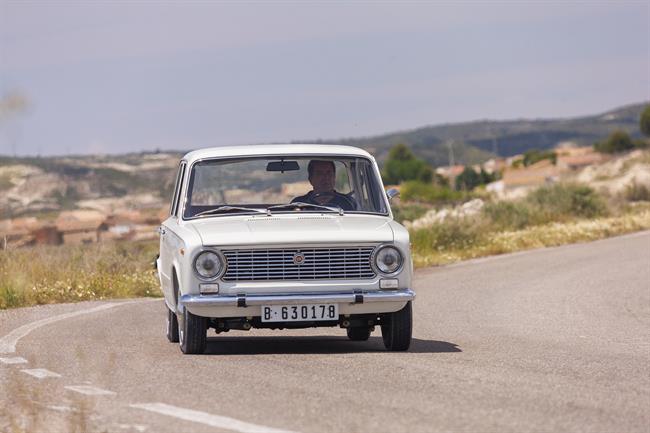 Seat celebra el cincuenta aniversario del 124, presentado en el Salón de Barcelona en 1968