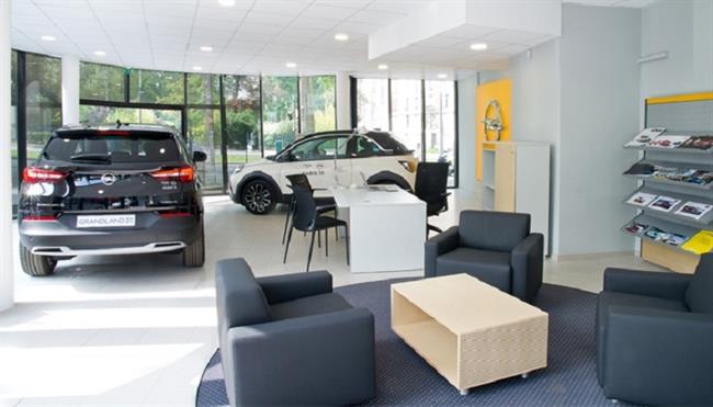 PSA Retail abre su primer concesionario de Opel en París