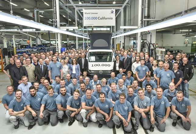 Volkswagen fabrica la unidad número 100.000 del California y se encamina a un nuevo récord en 2018