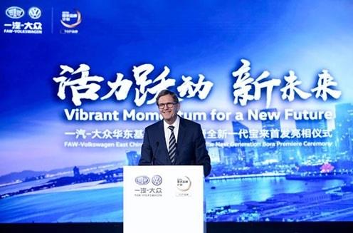 Volkswagen abrirá 3 nuevas plantas en China en los próximos meses y lanzará 40 vehículos alternativos