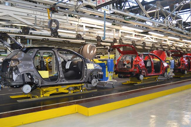 Renault cumplirá "punto por punto" el Plan Industrial para dar estabilidad al empleo y a la actividad