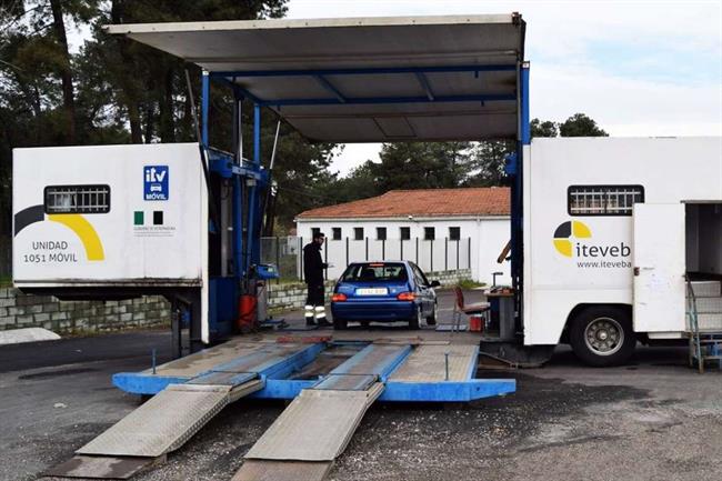 Las ITV revisaron 20,2 millones de coches en 2017, un 3,5% más y un 20% de ellos suspendió a la primera