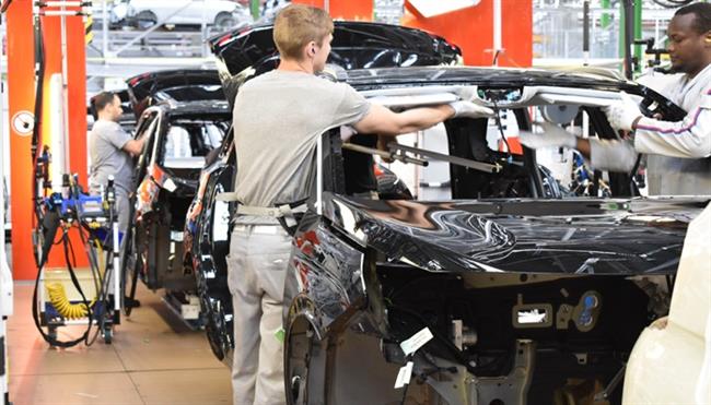 PSA introduce un cuarto turno de trabajo en Rennes (Francia) por el lanzamiento de Citroën C5 Aircross