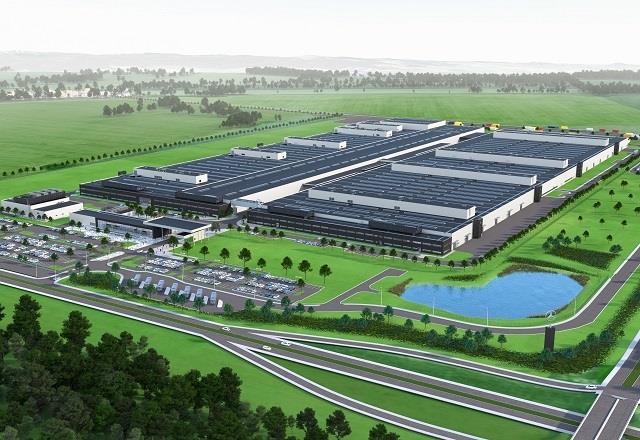 Mercedes-Benz creará más de 1.000 empleos con la apertura de su primera planta en Polonia
