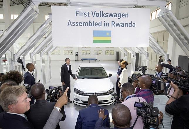 Volkswagen comienza su andadura en Ruanda, donde fabricará 5.000 coches al año