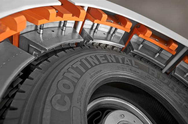 Continental reorganiza la dirección de su división de Neumáticos con tres nombramientos