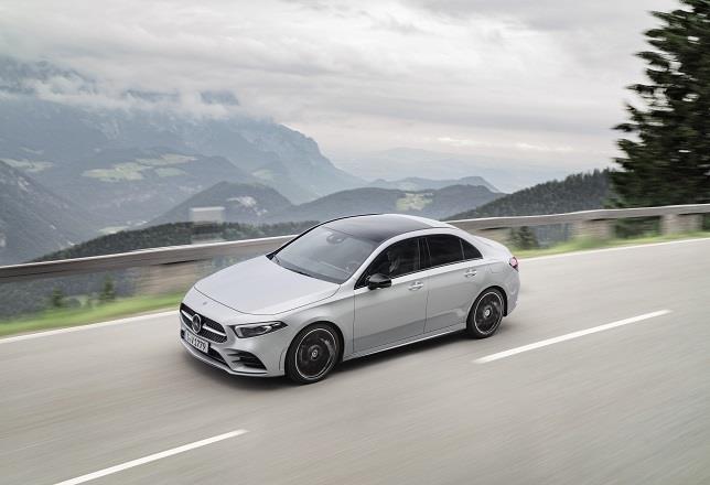 Mercedes-Benz presentará en el Salón de París el nuevo Clase A Sedán, que lanzará a finales de año