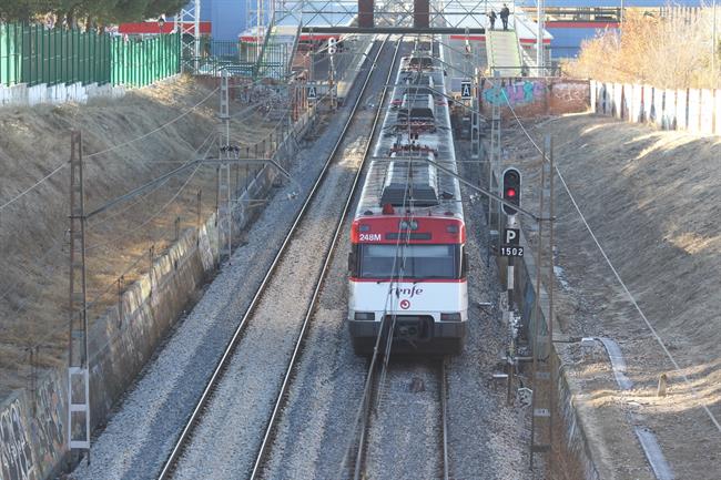 El transporte de vehículos nuevos por ferrocarril desciende un 6% en 2017, hasta 773.000 unidades