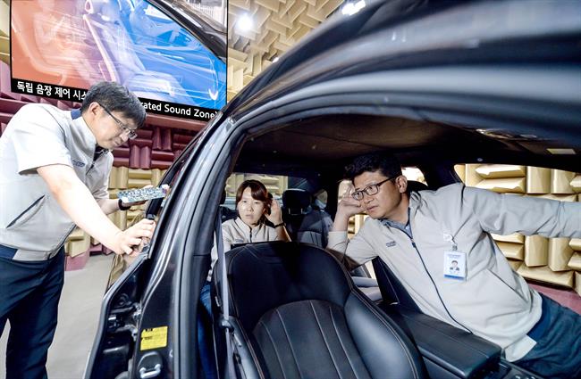 Hyundai permitirá en "uno o dos años" escuchar varios tipos de música sin auriculares en sus coches