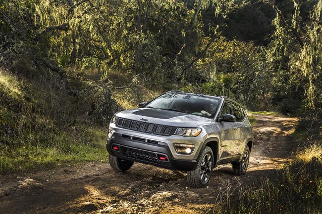 Fiat Chrysler revisará casi 210.000 vehículos en todo el mundo por un defecto en los frenos