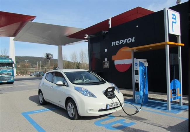 El número de vehículos eléctricos en circulación se ha triplicado en cinco años, hasta 27.689 unidades