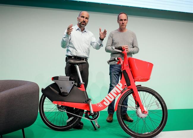 Uber estudia ampliar su negocio con scooters y bicicletas eléctricas para trayectos cortos