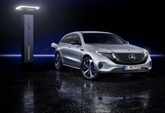 El eléctrico Mercedes-Benz EQC llegará a mediados de 2019, con 408 caballos y más de 450 km de autonomía