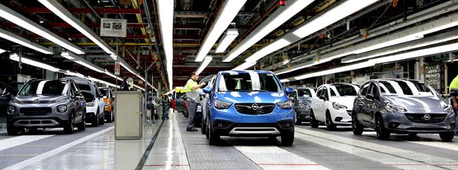 PSA creará un turno noche y contratará a 200 personas en Figueruelas por la demanda del Opel Corsa