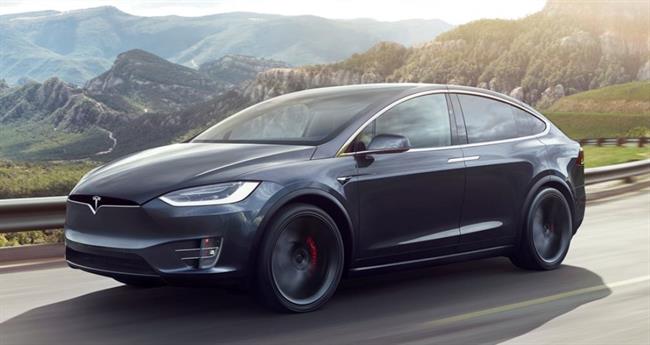 Tesla reduce a cinco sus opciones de pintura para "simplicar" el proceso de producción
