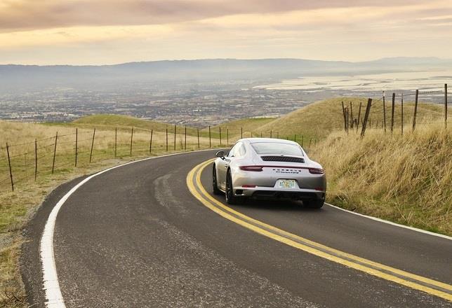 Porsche lanza un programa piloto de coche compartido en Estados Unidos