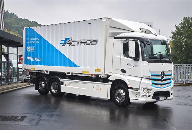 Mercedes-Benz se alía con empresas de transportes para testear su camión eléctrico pesado eActros