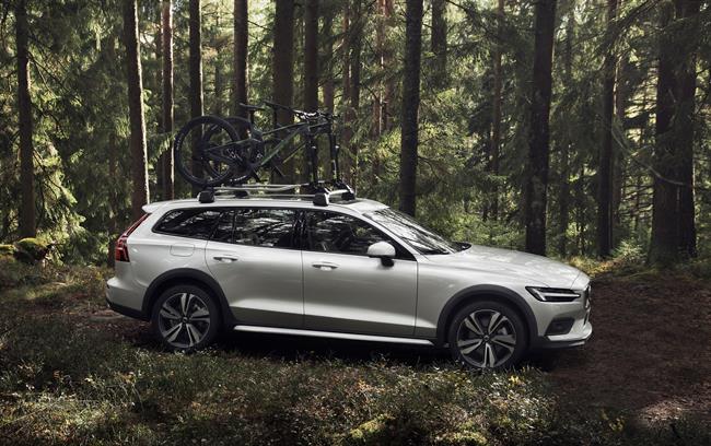 Volvo presenta la versión todoterreno Cross Crountry de su berlina familiar V60