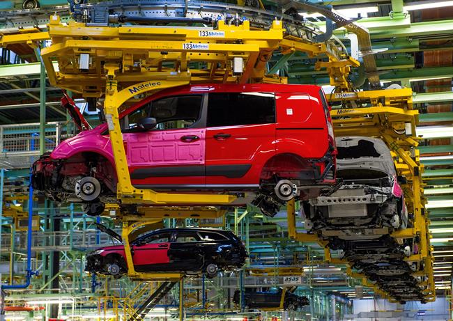 AVIA llama a la "tranquilidad" a empleados y proveedores de la planta de Ford en Almussafes