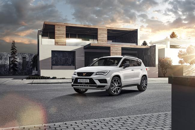 Seat abre los pedidos del Cupra Ateca, la versión de alto rendimiento de 300 caballos del todocamino