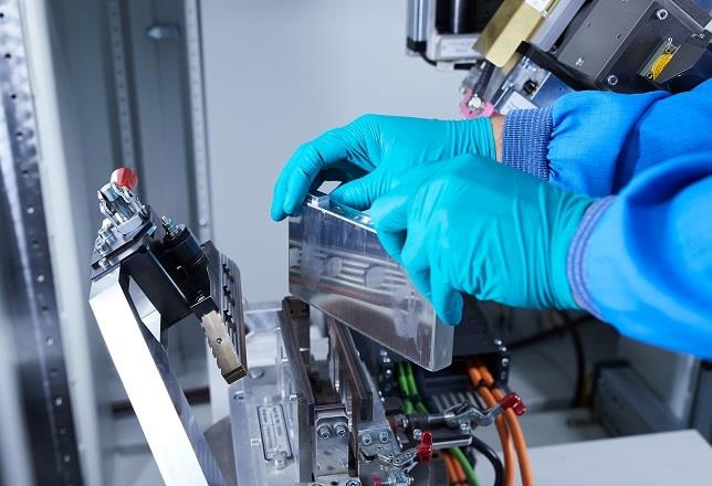 BMW, Northvolt y Umicore trabajarán en el desarrollo de un ciclo de vida útil sostenible para baterías